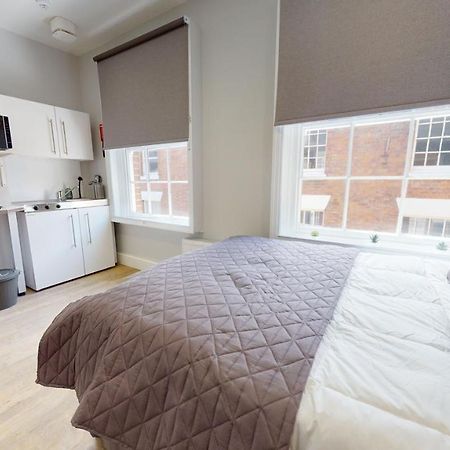 1 Castle Yard Apartment Ковънтри Екстериор снимка
