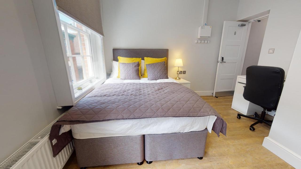 1 Castle Yard Apartment Ковънтри Екстериор снимка